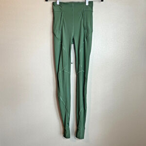 Lululemon Train Free Super High-Rise Tight 32" Women's Size 4 Ribbed Stirrups